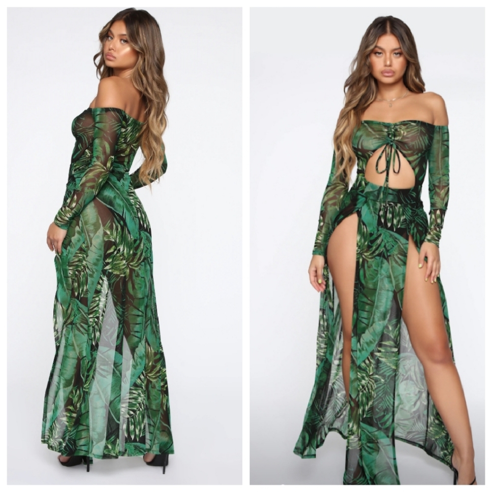 NWOT Fashion Nova Off-Shoulder Maxi Dress